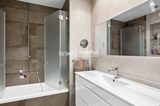 white city apt 221 - LOGO - 1800X1200 px (10)